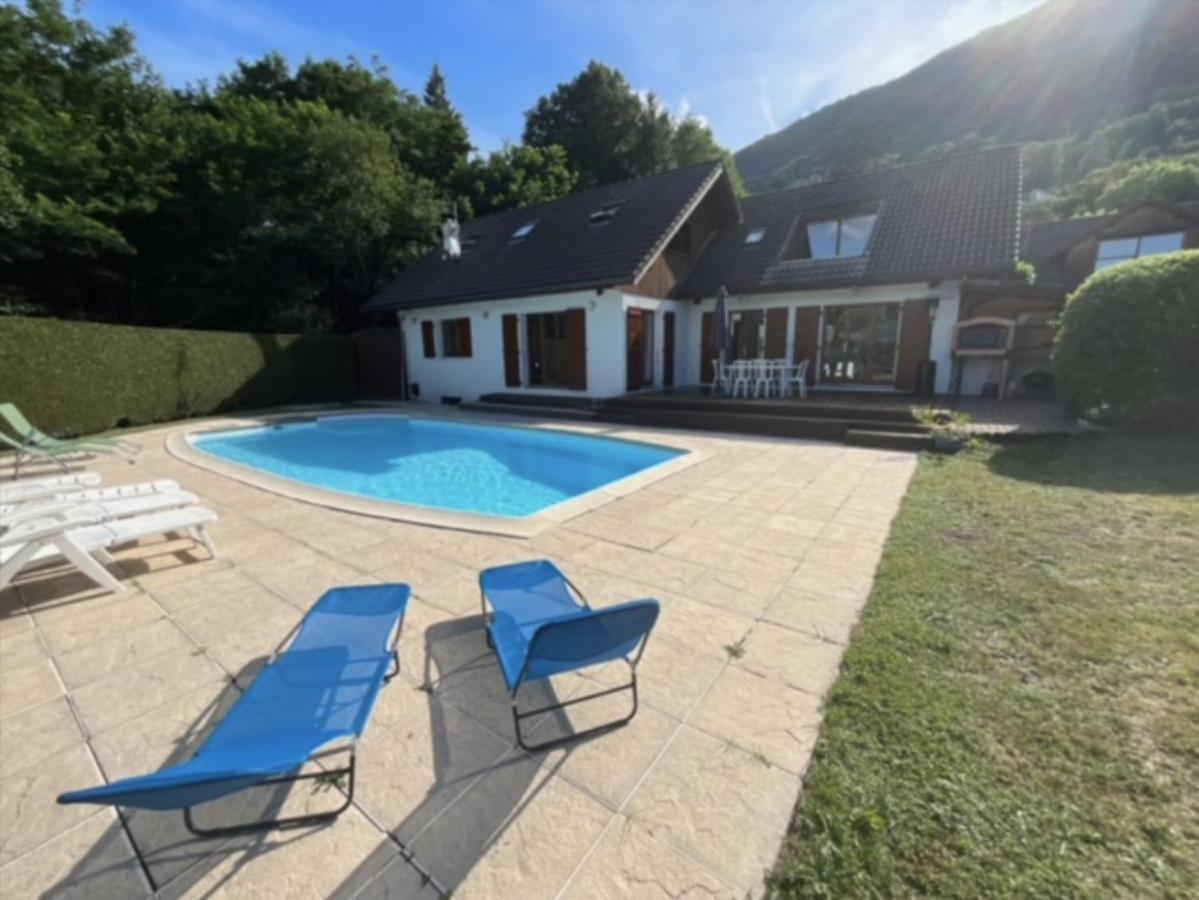 Villa Avec Piscine, Vue Lac Et Montagne Севрие Экстерьер фото